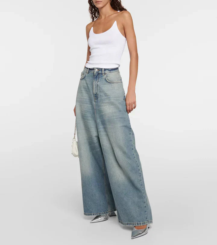 Yuna | Invisible Straps Top