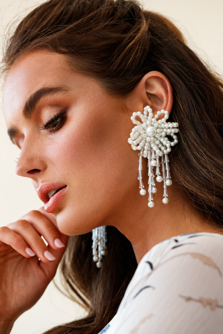 Winslet White Flower Pearl Earrings