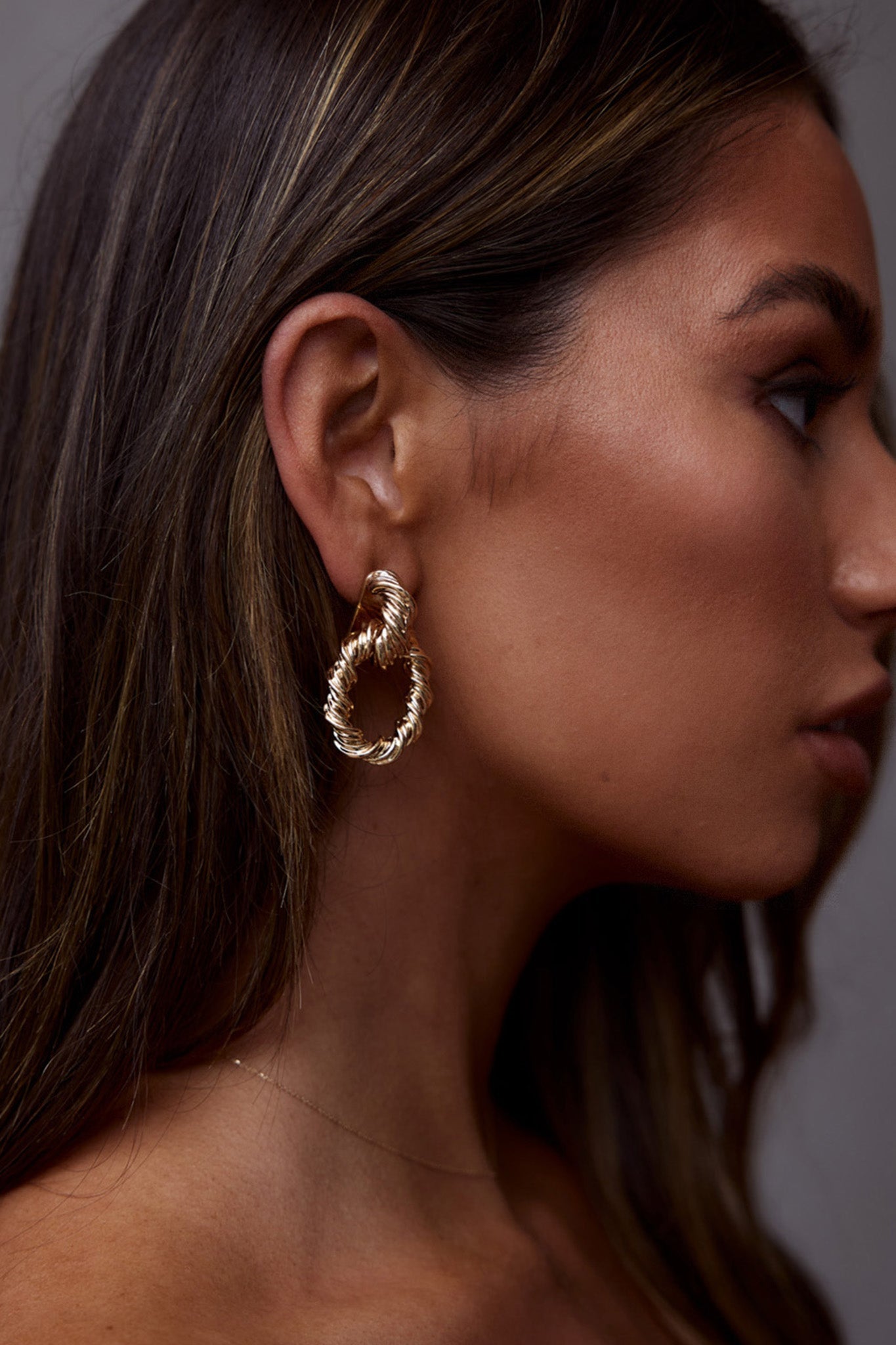 Twisted Oval Earrings Melrose Gold