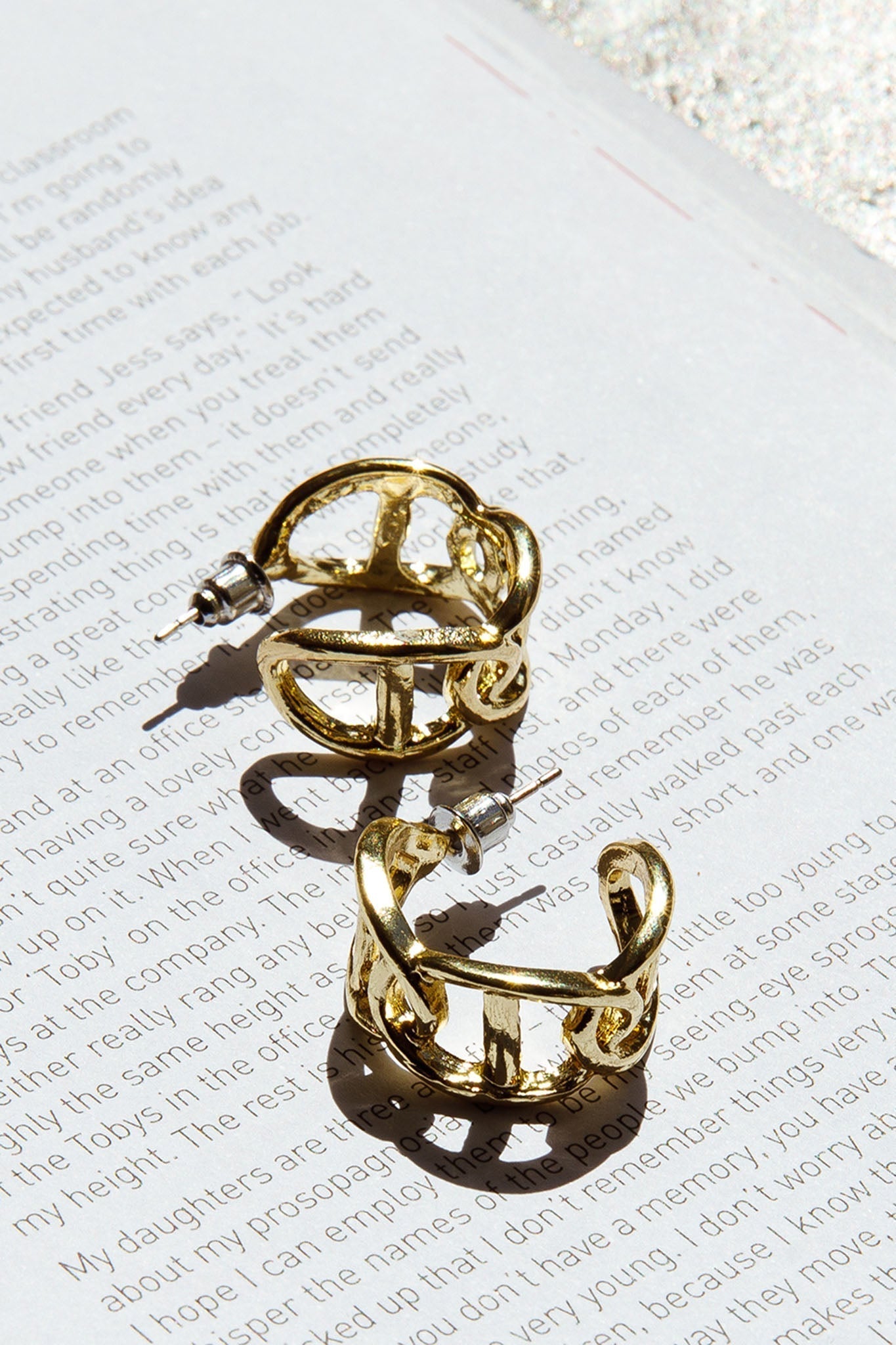 Small Gold Chain Hoop Earrings Knox