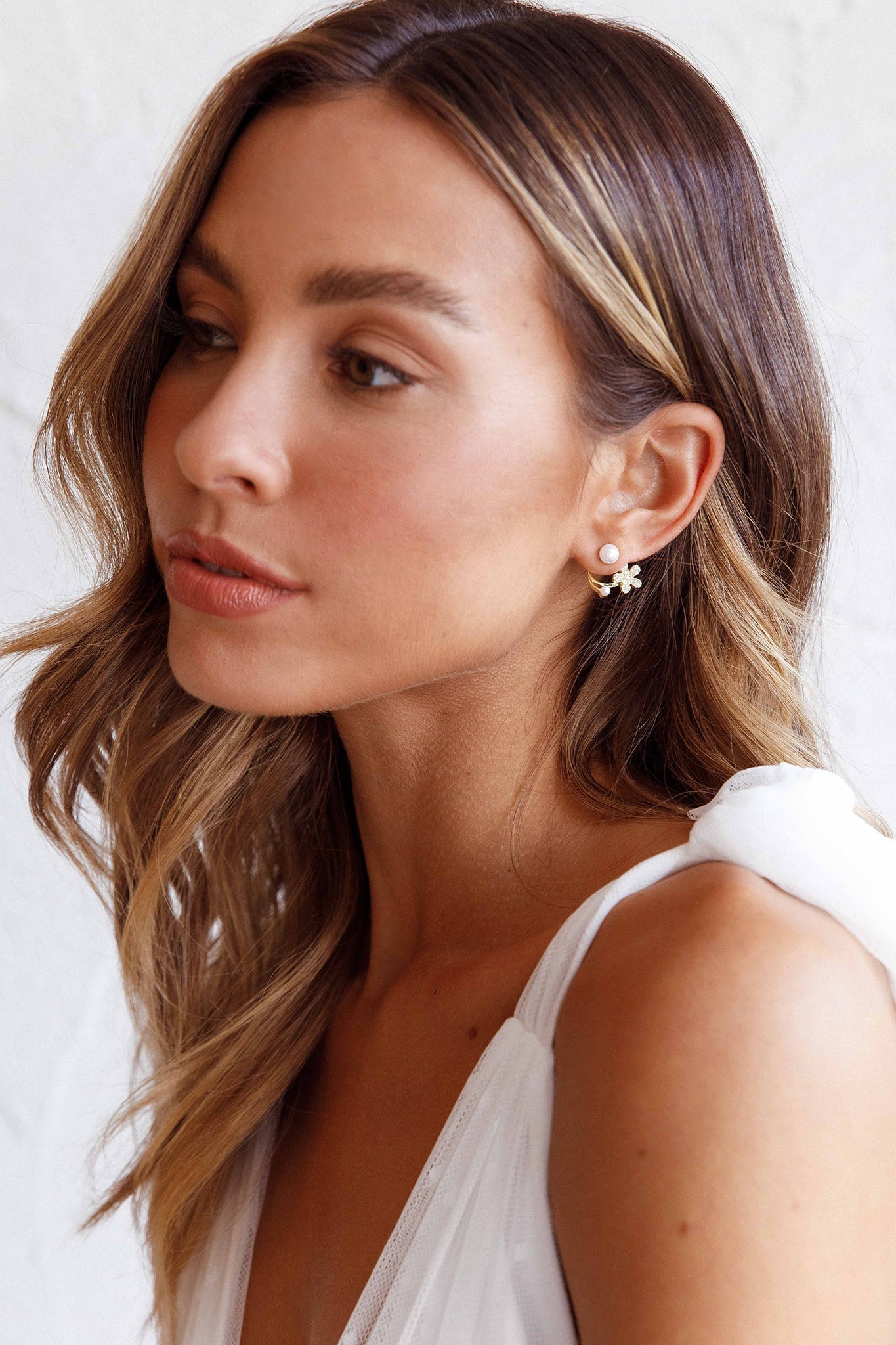 Dakota Pearl Gold Earrings