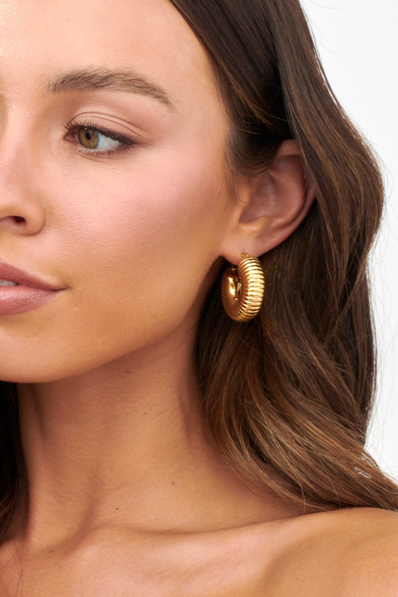 Tammi Thick Ribbed Gold Hoop Earrings