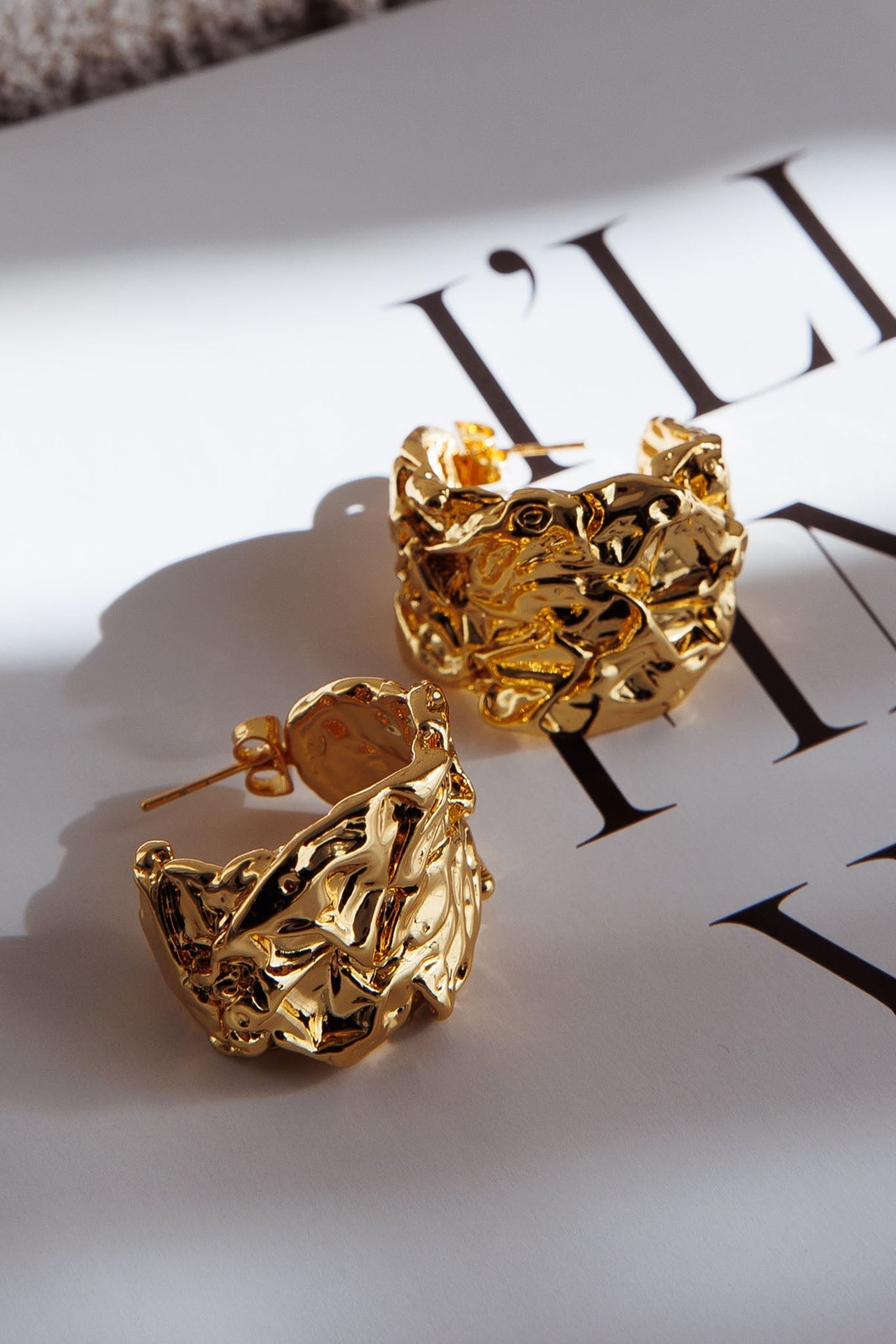 Ora Gold Leaf Hoop Earrings