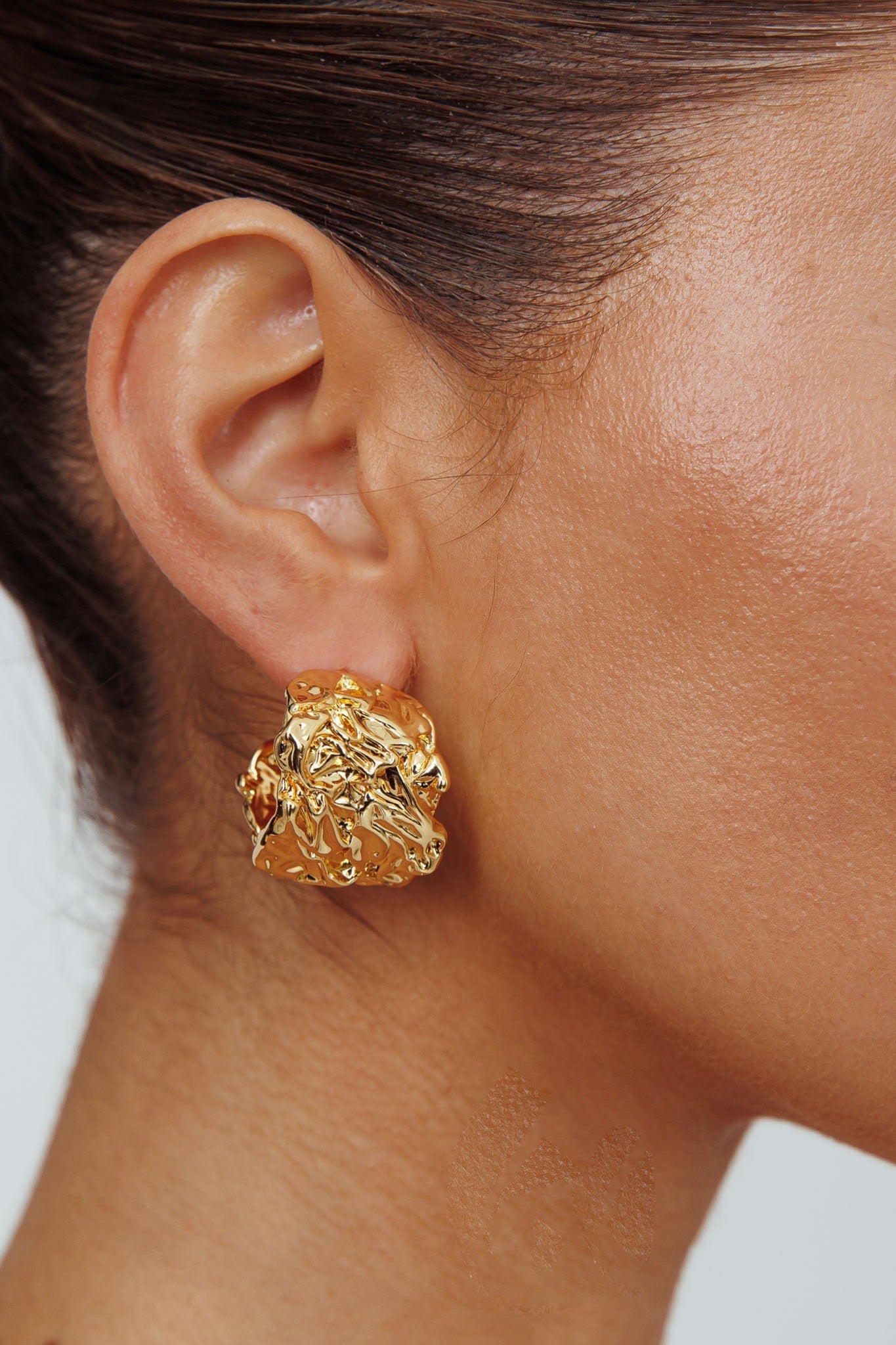 Ora Gold Leaf Hoop Earrings