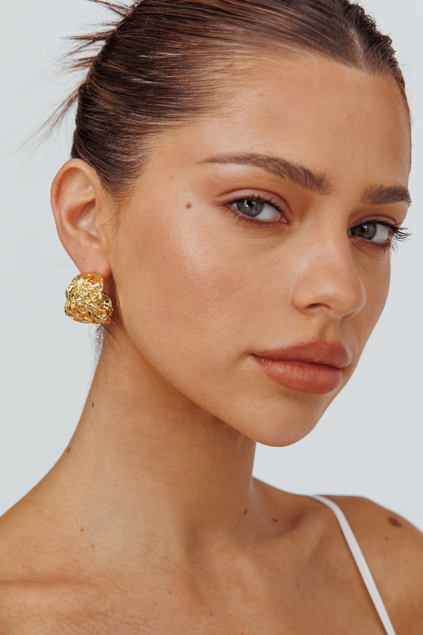 Ora Gold Leaf Hoop Earrings