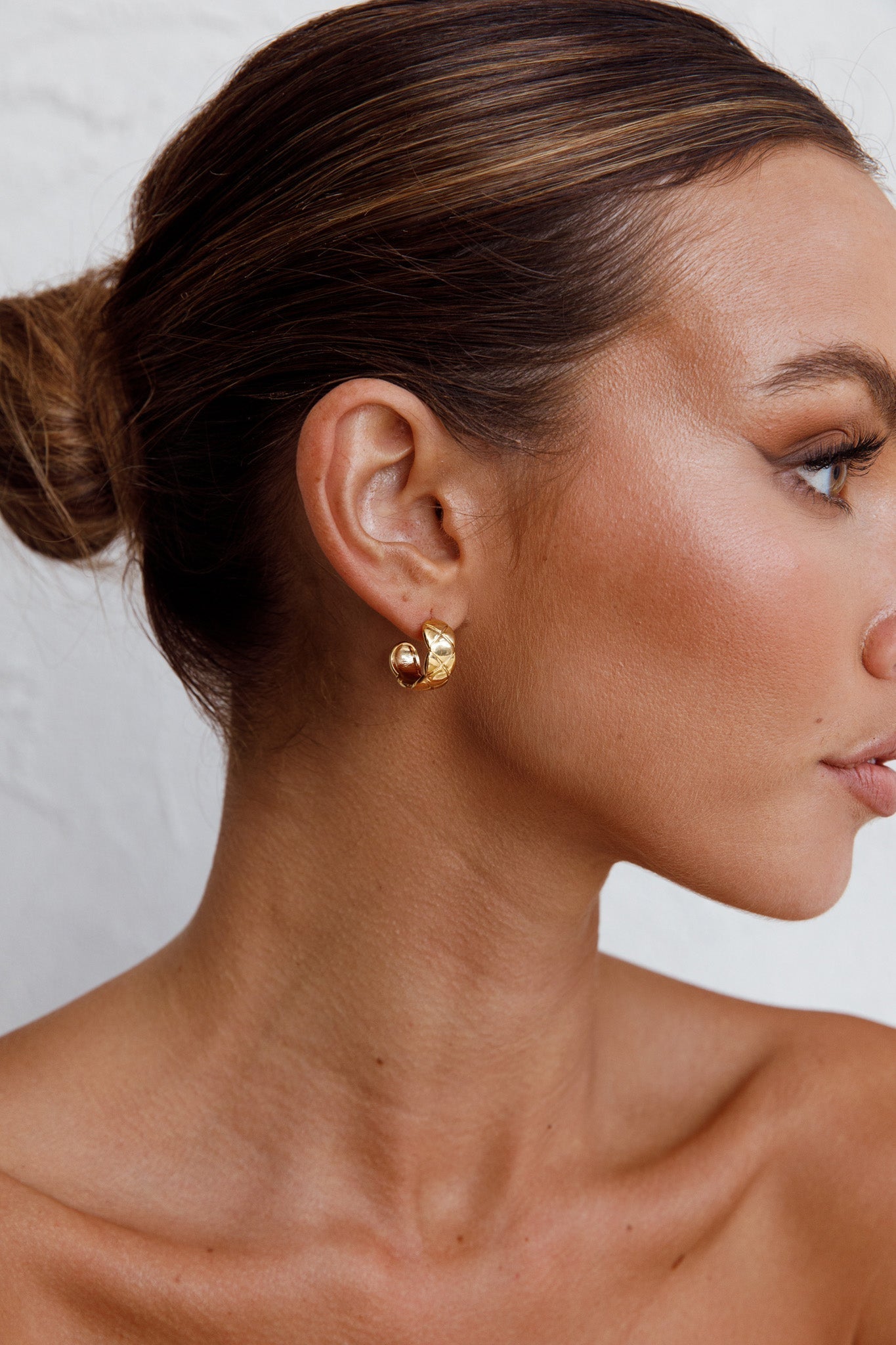 Symphony Woven Hoop Earrings in Gold