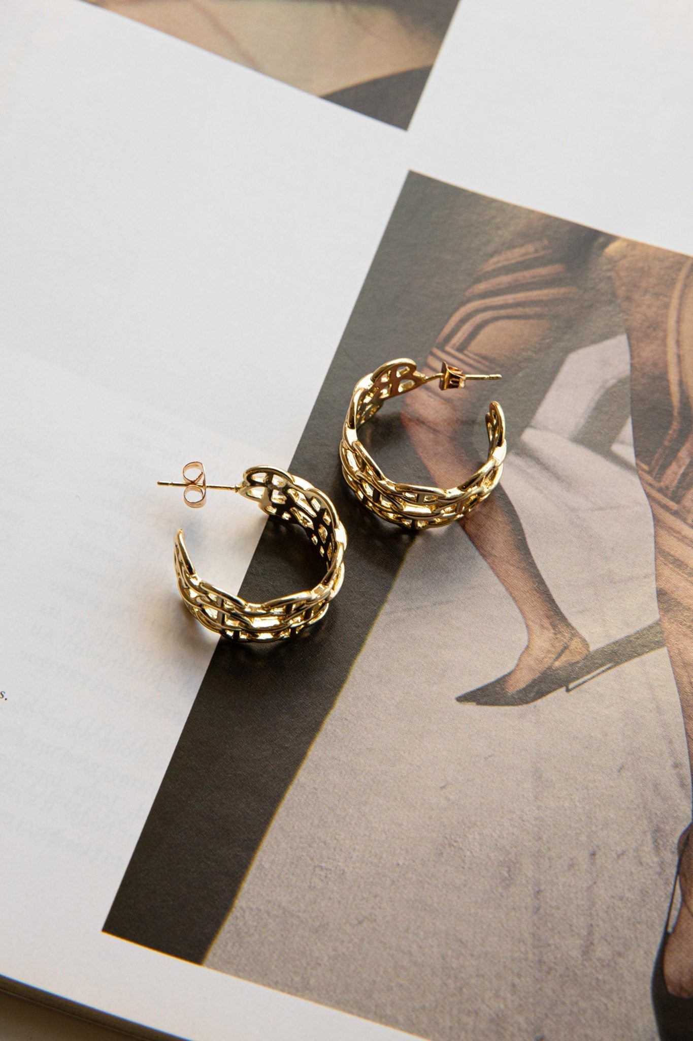 Georgiana Open Hoop Earrings in Gold