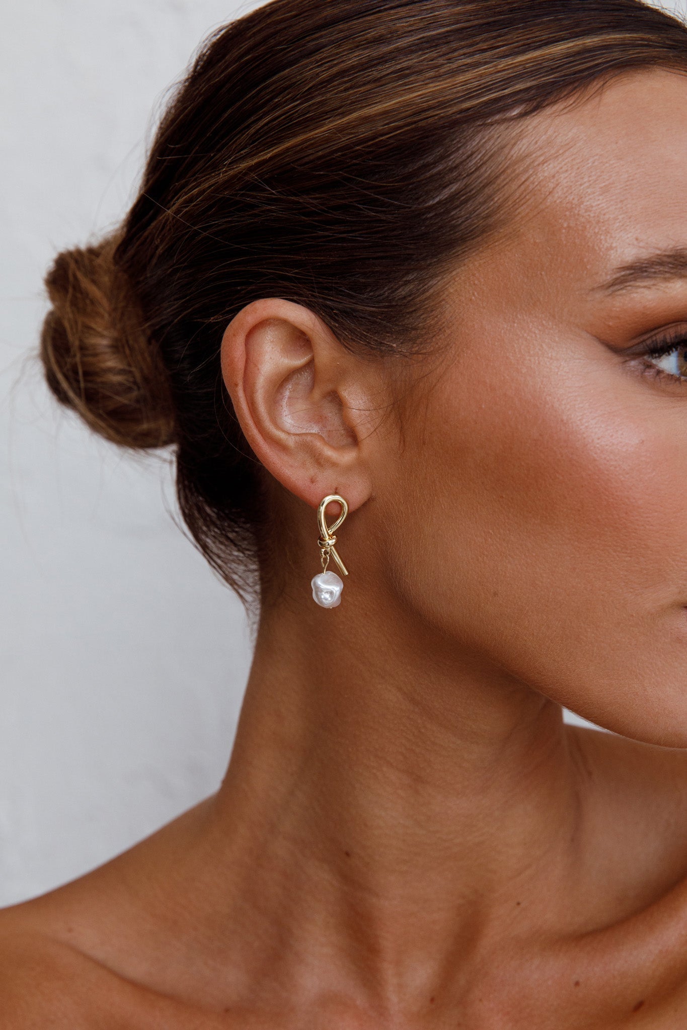 Ariel Drop Earrings with Gold Pearl