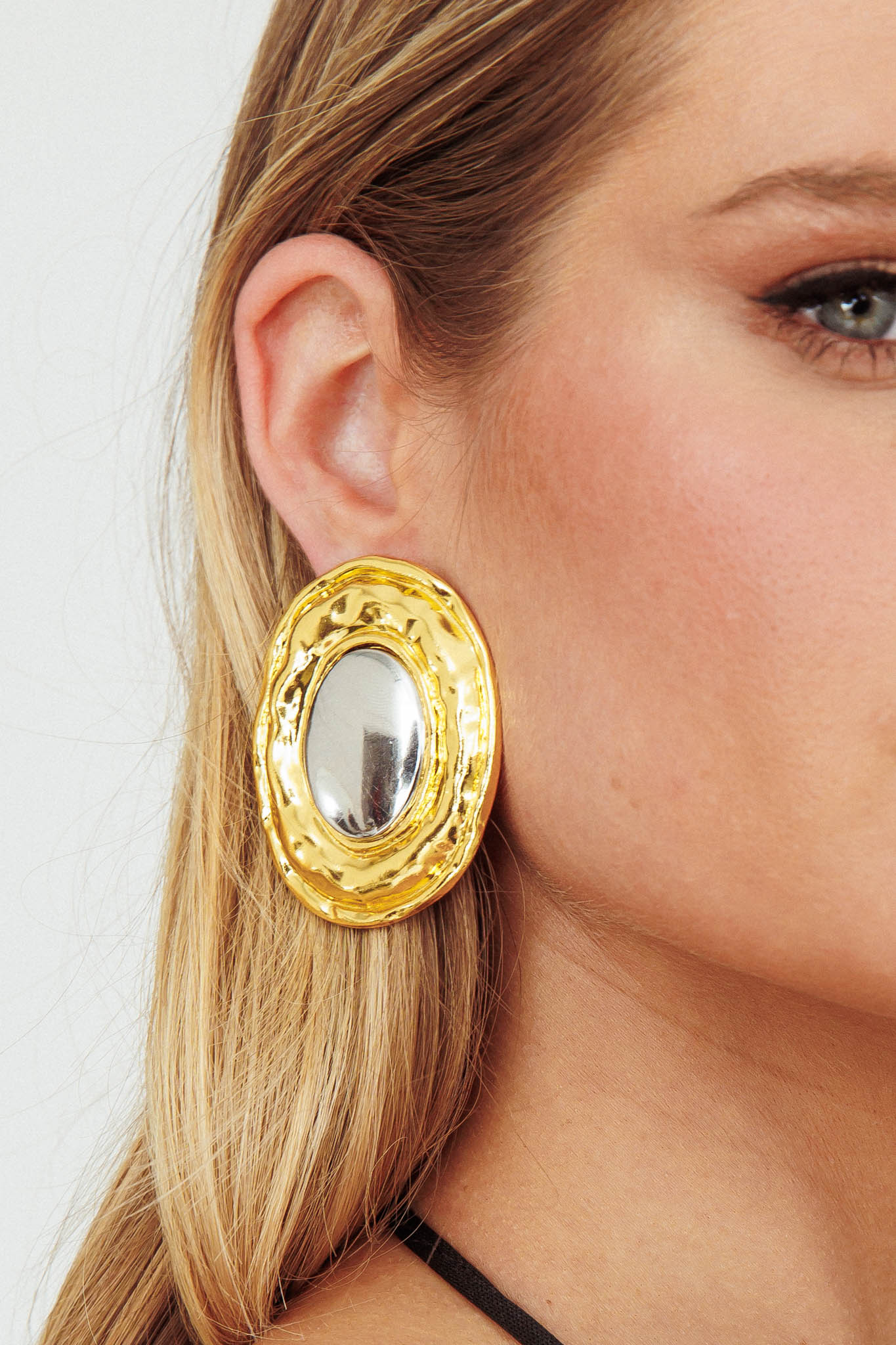 Two-Tone Round Gold Earrings Achilles