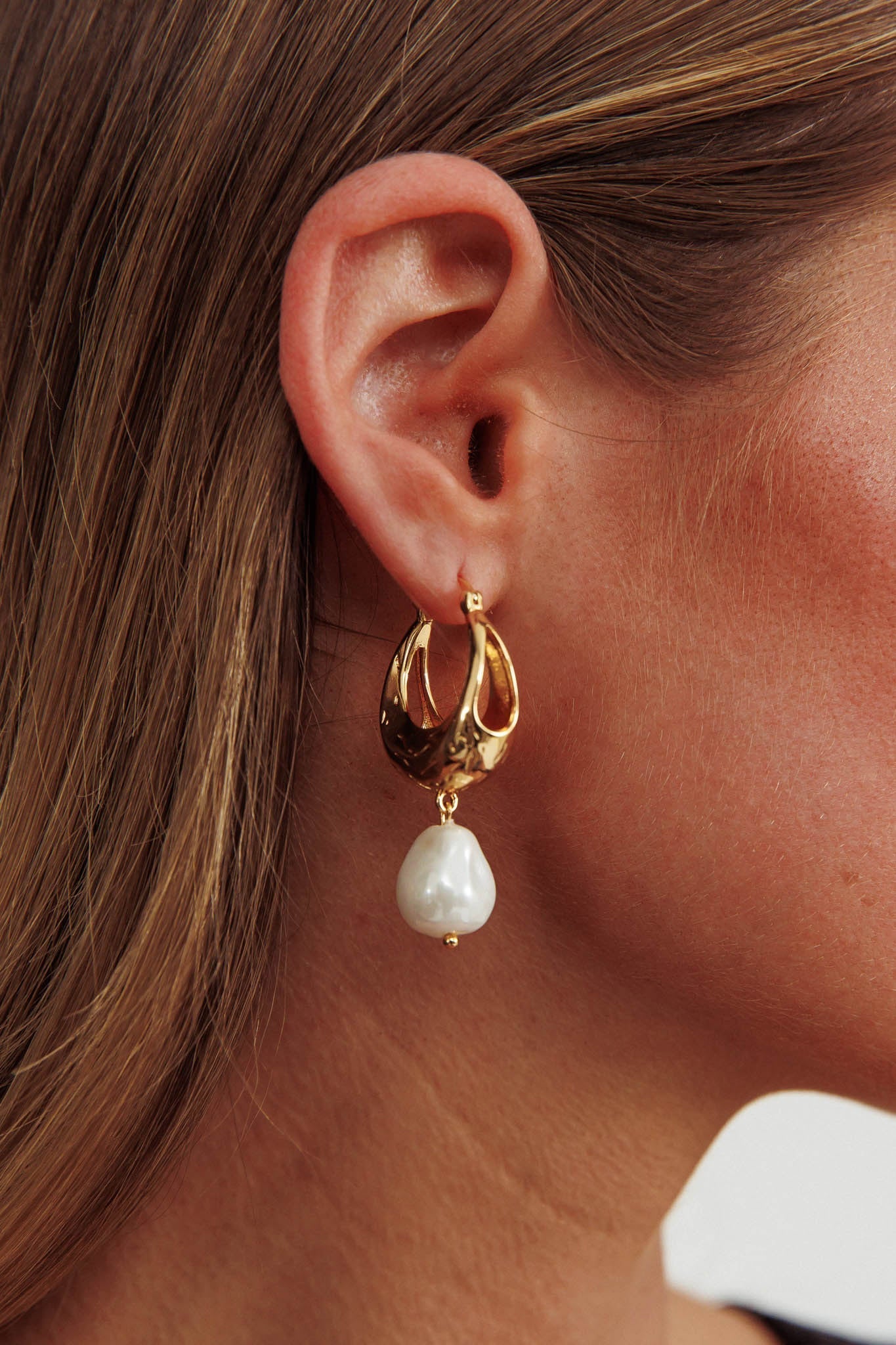 Gold Serotonin Pearl Drop Earrings