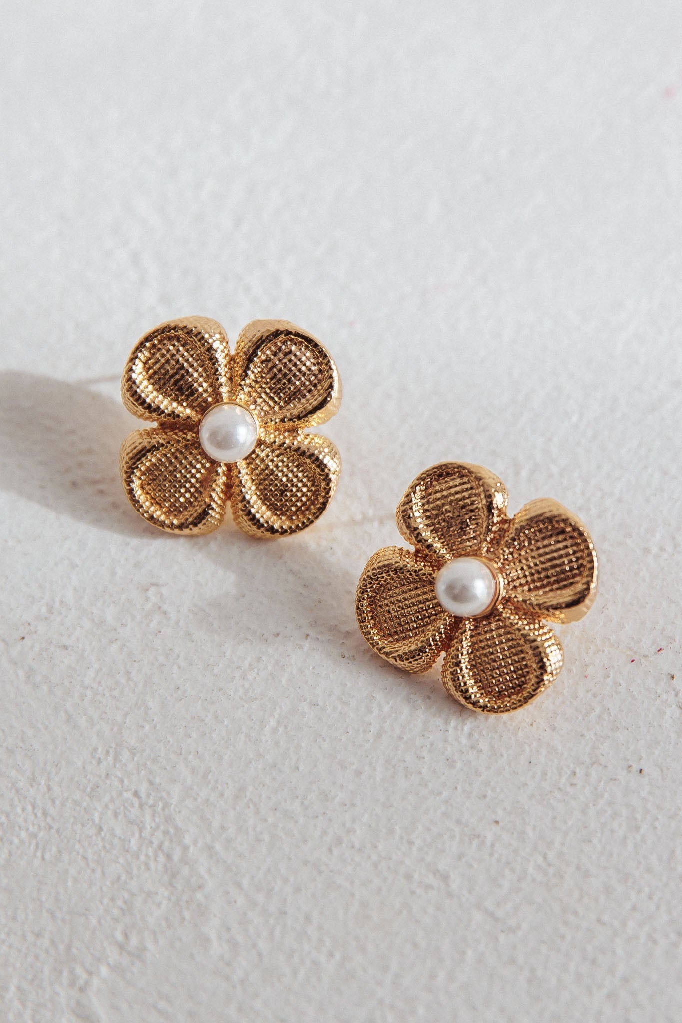 Flower Power Pearl Earrings