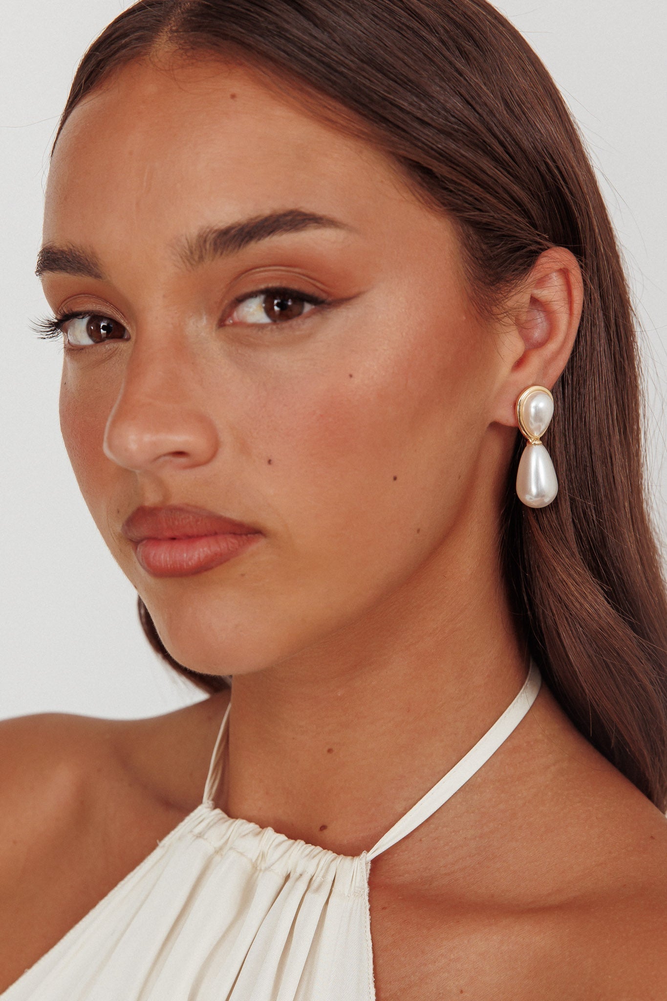 Elizabeth Gold and Pearl Drop Earrings