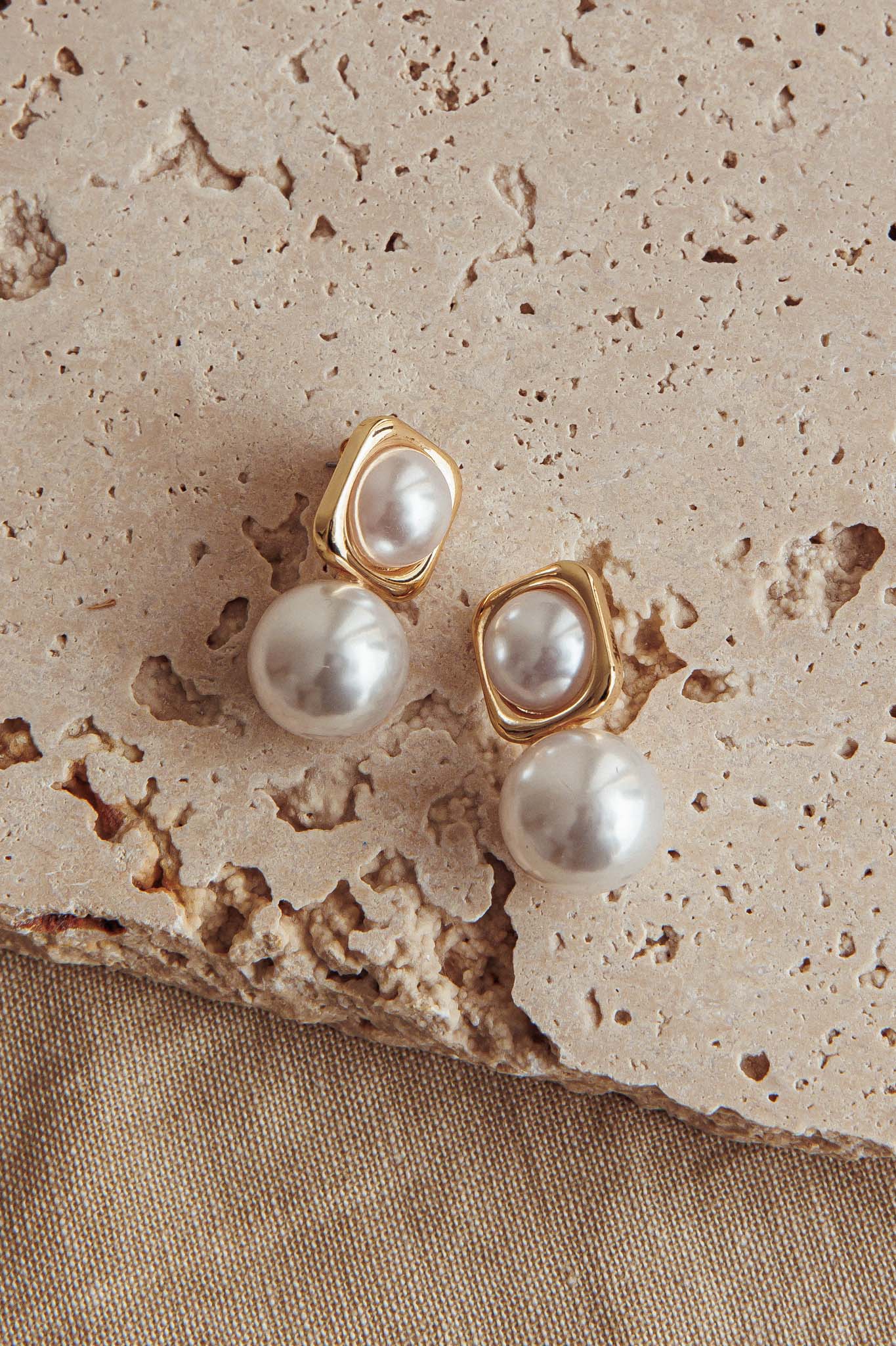 Clara Square Pearl Earrings
