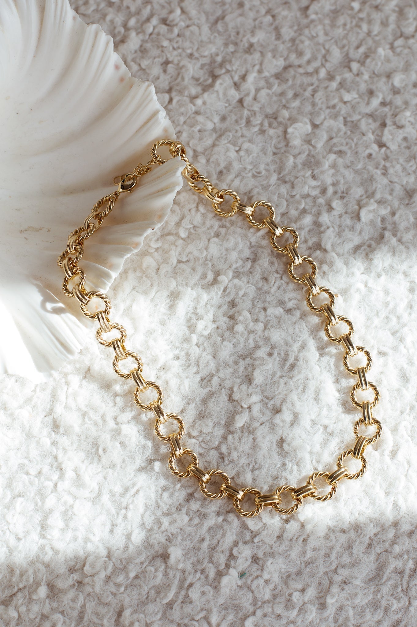 Tova Circle Link Necklace