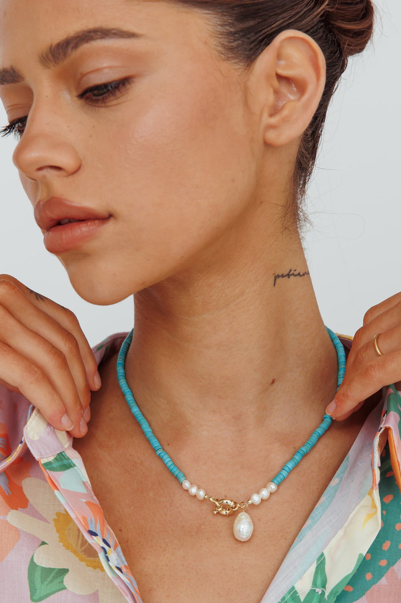 Turquoise Pearl Necklace Monaco in Gold