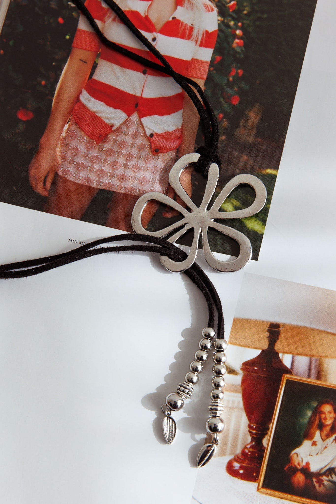 Blooming Flowers Pendant Necklace Silver