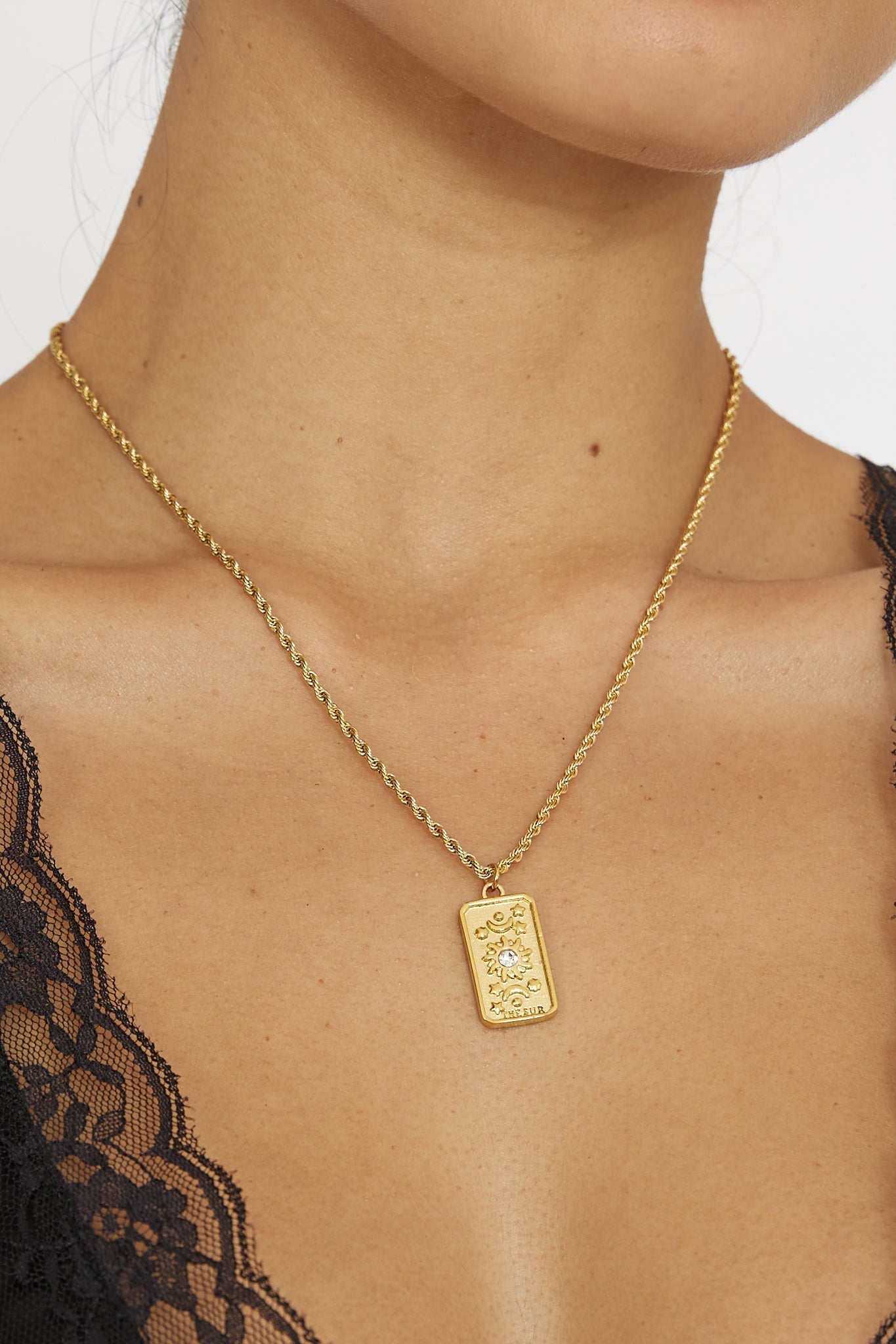 Gold Rope Chain Pendant Necklace