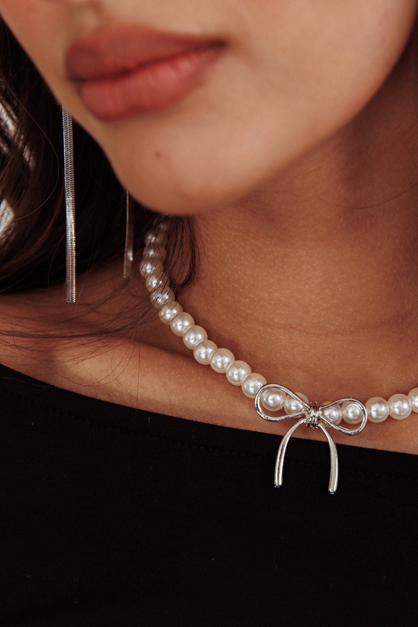 Pearl Necklace with Bow Accent Daydream Silver