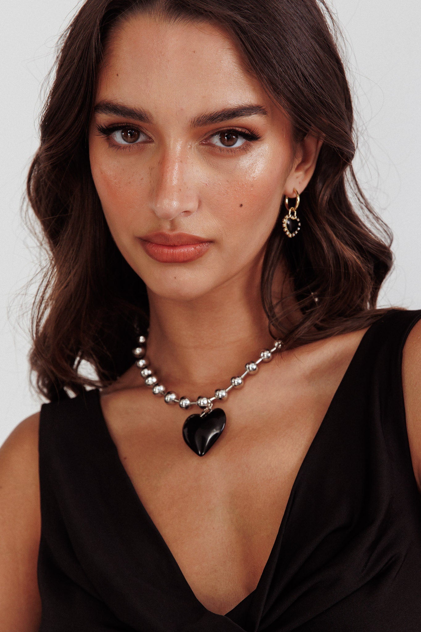 Large Heart Pearl Necklace Lee Black