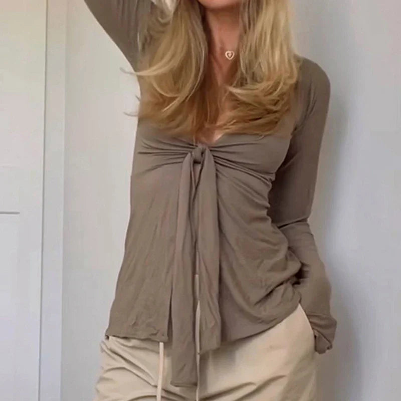 Maëva | Y2K Knotted Short Blouse