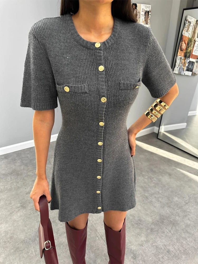 Nina | Fitted Knit Dress & Button Details