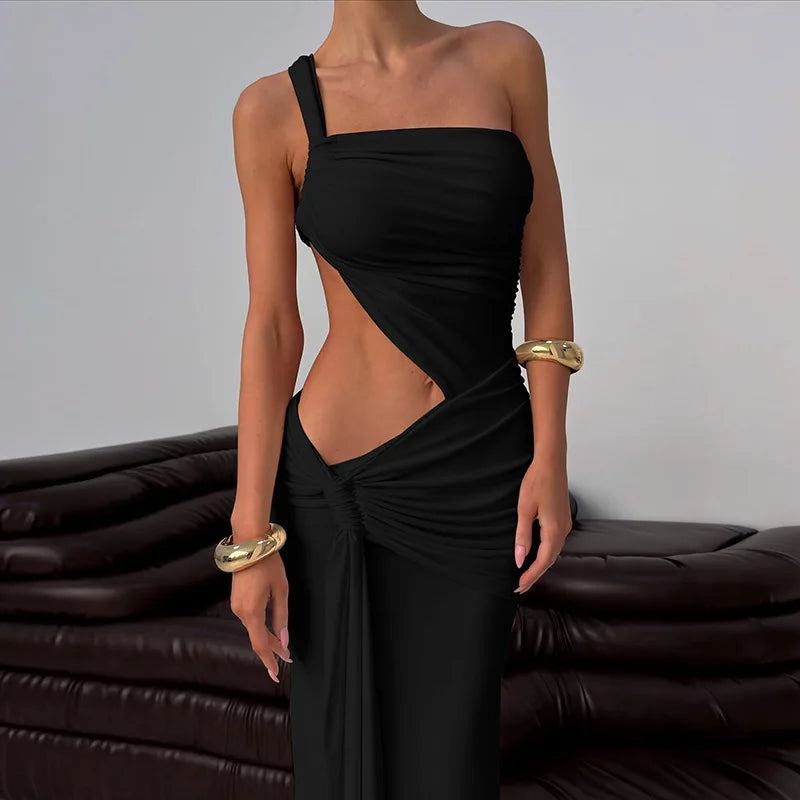 Zelina | Bold Dress & Magnetic Appeal