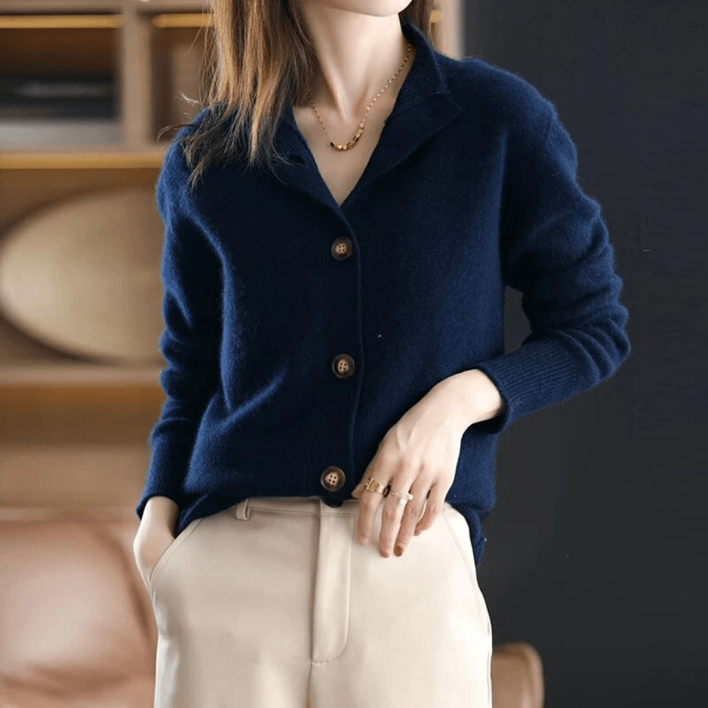 Amber | Luxurious Cashmere Knit Cardigan