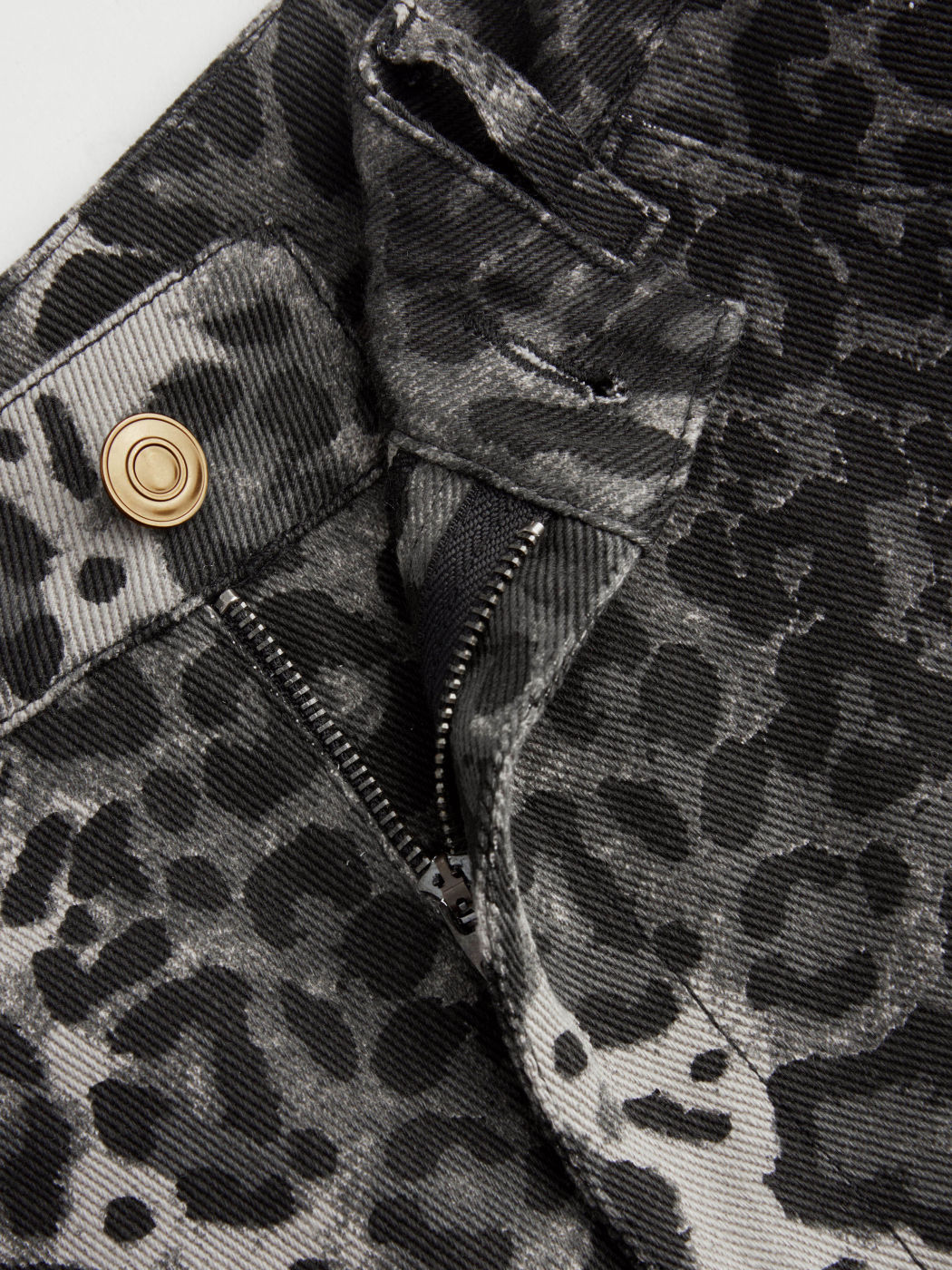 Soraya | Wide Leg Leopard Denim Pants