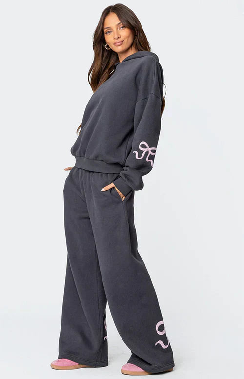 Hannah | Cozy Sweatshirt with Bow