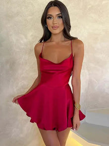 Alizée | Solid Color Backless Dress with Straps