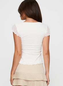 Olivia | Romantic & Airy Top