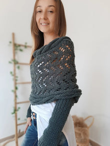 Nomine™ | Knitted Scarf with Sleeves