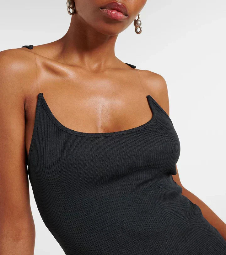 Yuna | Invisible Straps Top