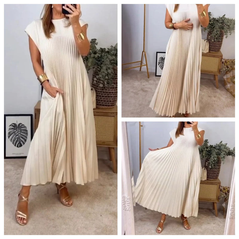 Auriane | Pleated Solid Dress