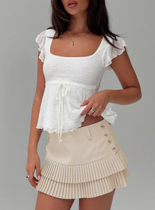 Olivia | Romantic & Airy Top