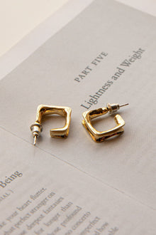 Open Hoop Earrings Isis in Gold