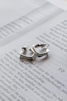 Open Hoop Earrings Isis in Silver