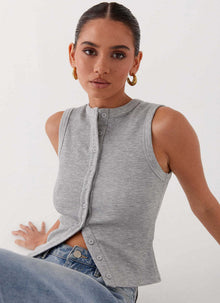 Chloe™ | Pretty Sleeveless Top
