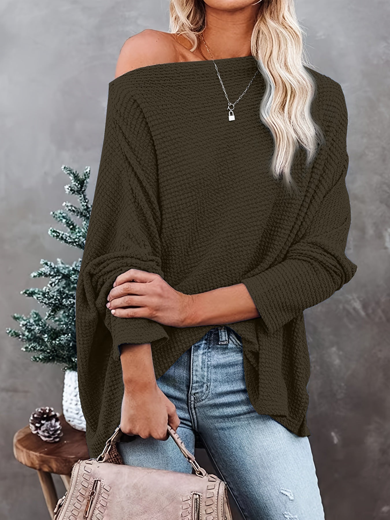 Felicia™ | Elegant Off-Shoulder Knitted Top
