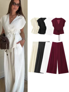 Amber | Casual Elegance & Fluid Silhouette