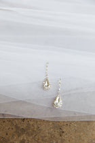 Melissa Diamante Silver Necklace and Earring Set