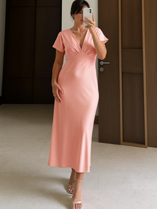 Lina | Elegant V-Neck Satin Dress