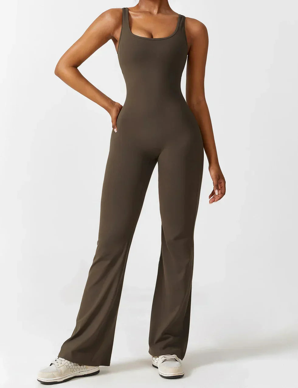 Pyloo Sierra | V-Neck Backless Jumpsuit