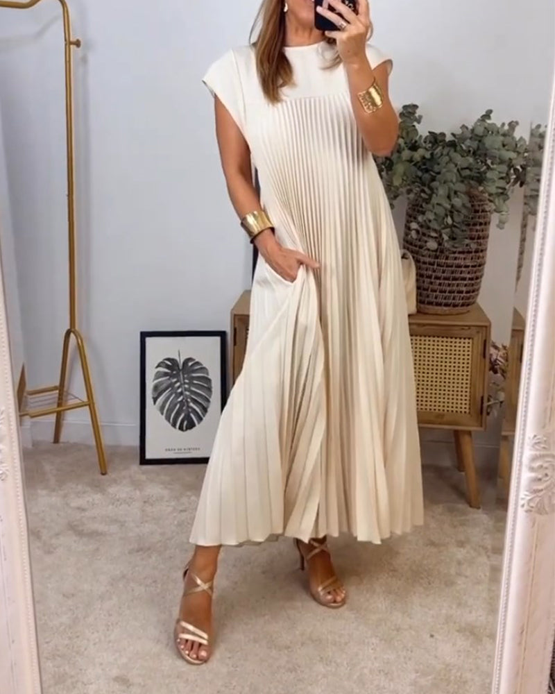 Énora | Solid Pleated Sleeveless Dress